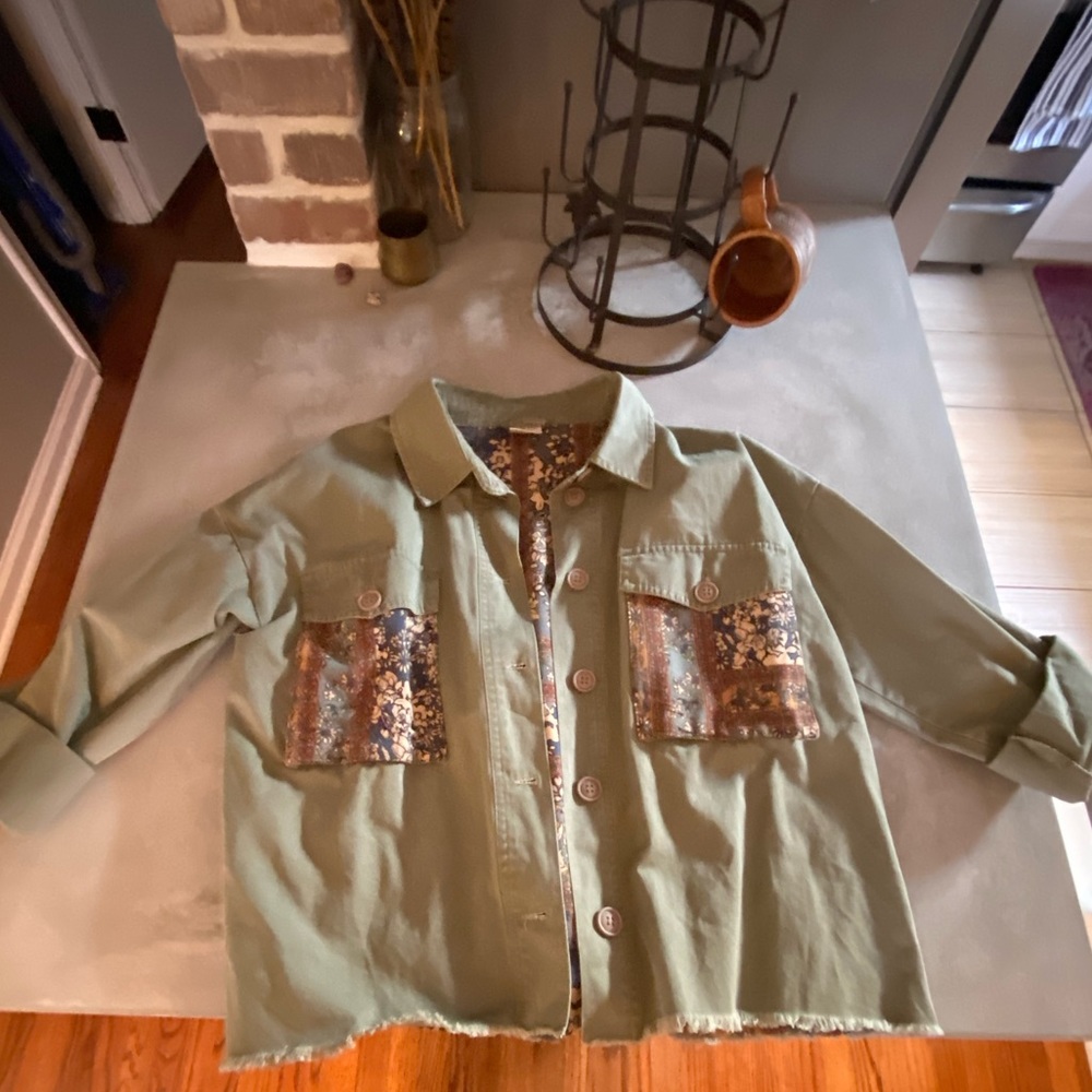 Olive cropped spring jacket